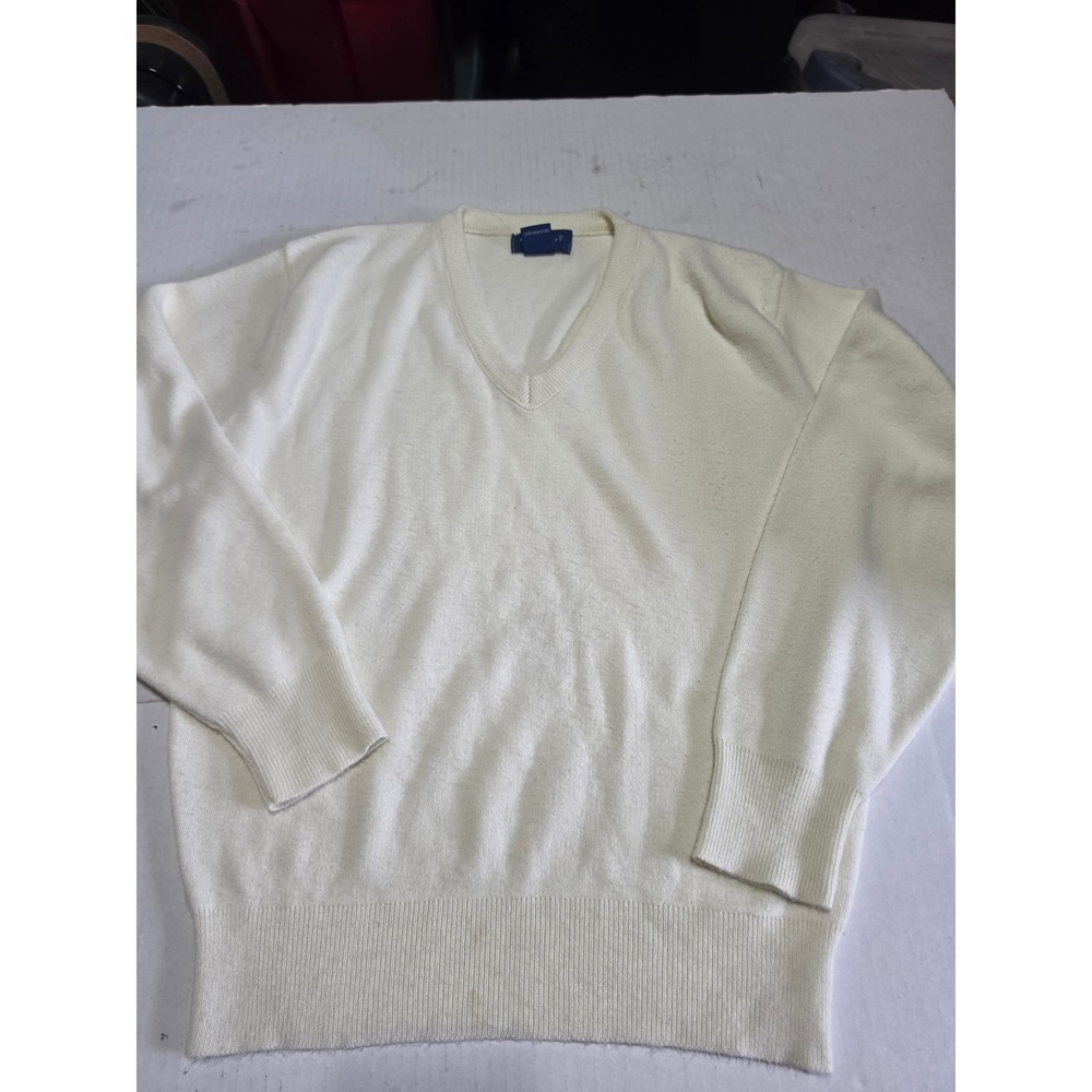 Towncraft Mens V-Neck Sweater Small Cream White Acrylic Knit Made in USA Vintage